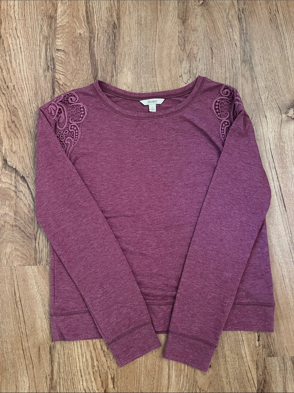 Decree Pullover